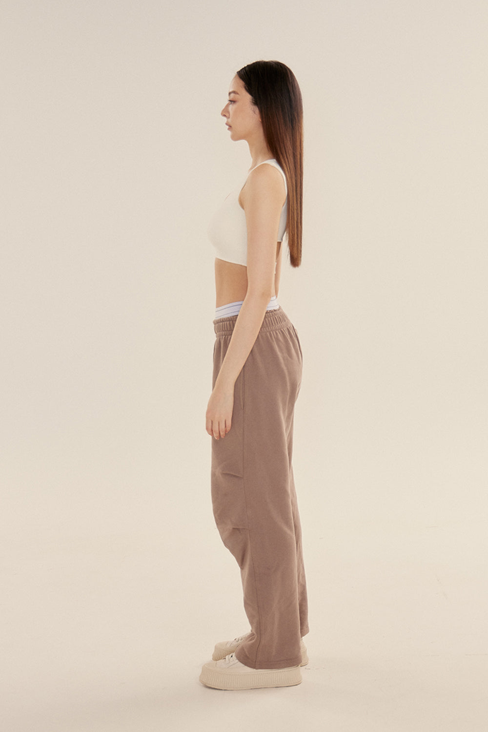 essential back line bra top<br/>運動集中寬肩帶bratop essential back line bra top運動集中寬肩帶bratop