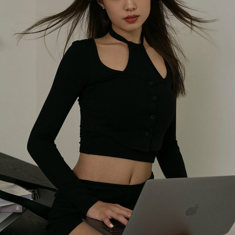 elegant rib knit square neck crop top一見鍾情羅紋方領上衣 【黑m】