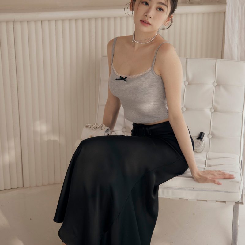 (現貨) satin mermaid skirt (緞面魚尾綁帶長裙) 【黑、奶白】