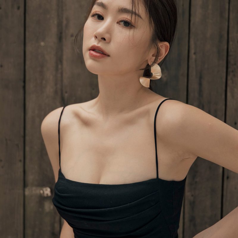 scratched strap bra top藏肚收腰push up bra top