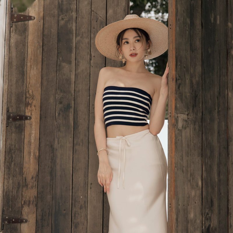 (現貨) satin mermaid skirt (緞面魚尾綁帶長裙) 【黑、奶白】