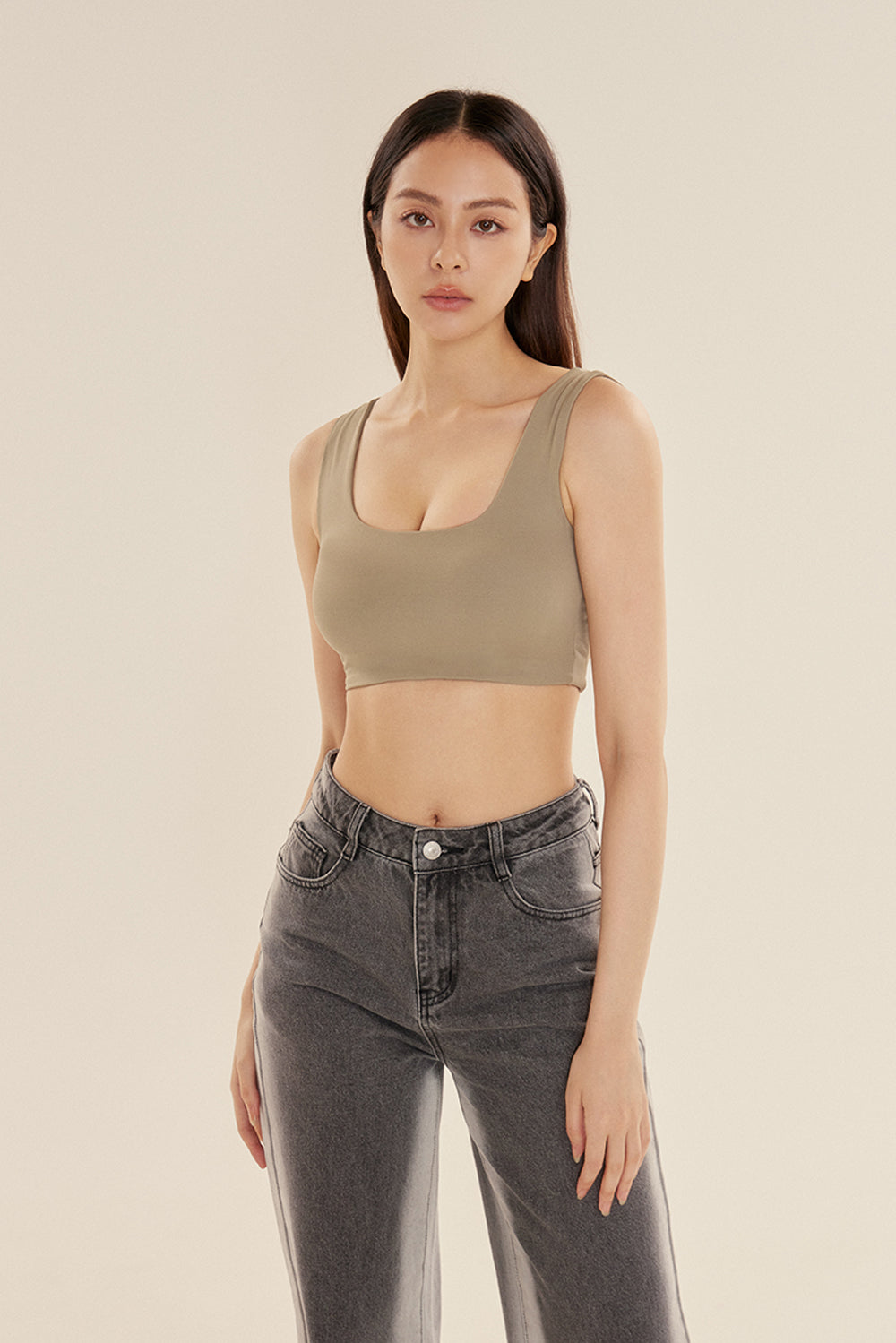 essential back line bra top<br/>運動集中寬肩帶bratop essential back line bra top運動集中寬肩帶bratop