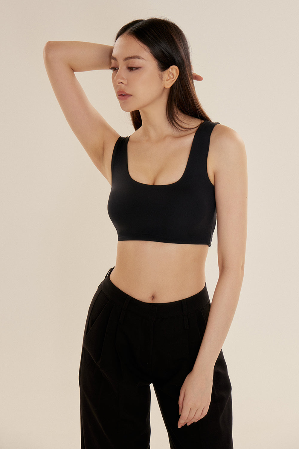essential back line bra top<br/>運動集中寬肩帶bratop essential back line bra top運動集中寬肩帶bratop