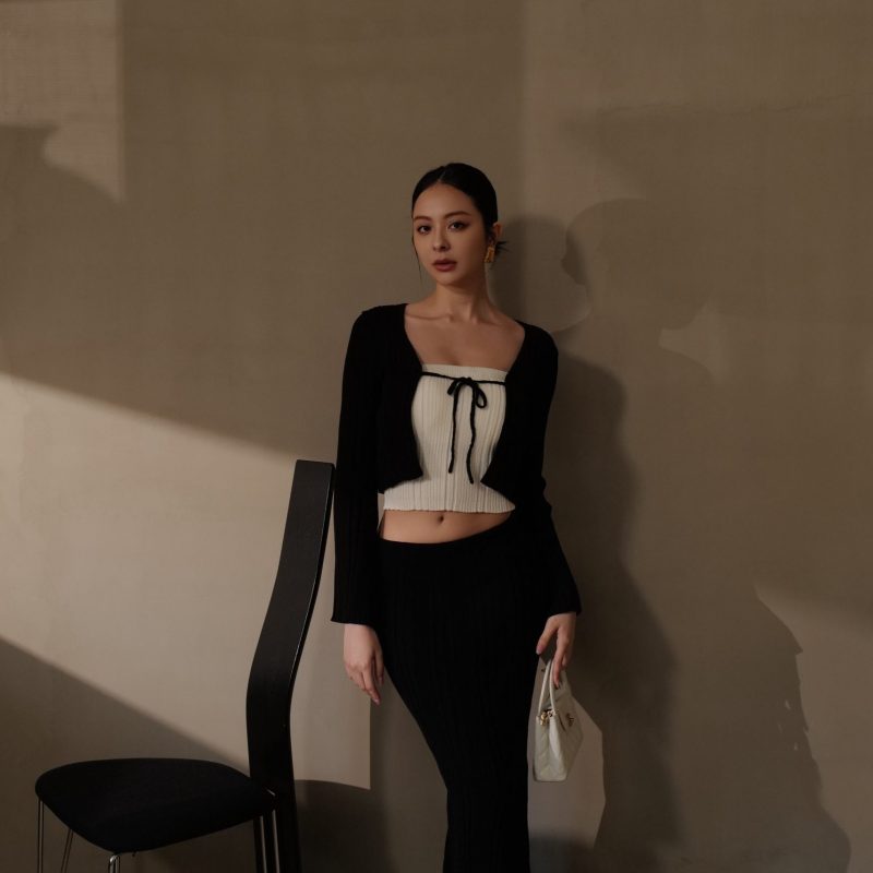 wide ribbed knit midi skirt with slit針織側開岔裙 【黑 s】