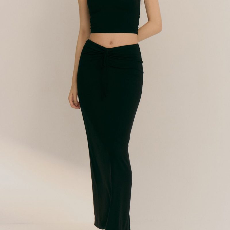 heat++ back slit long skirt (低調辣抽繩後開衩裙)