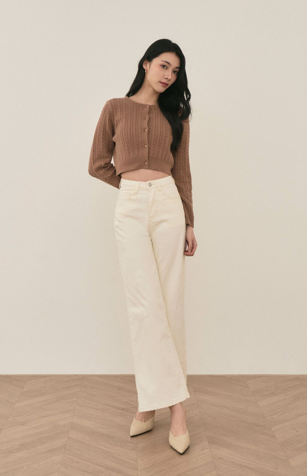 round neck cable cardigan<br/>麻花針織圓領外套 round neck cable cardigan麻花針織圓領外套