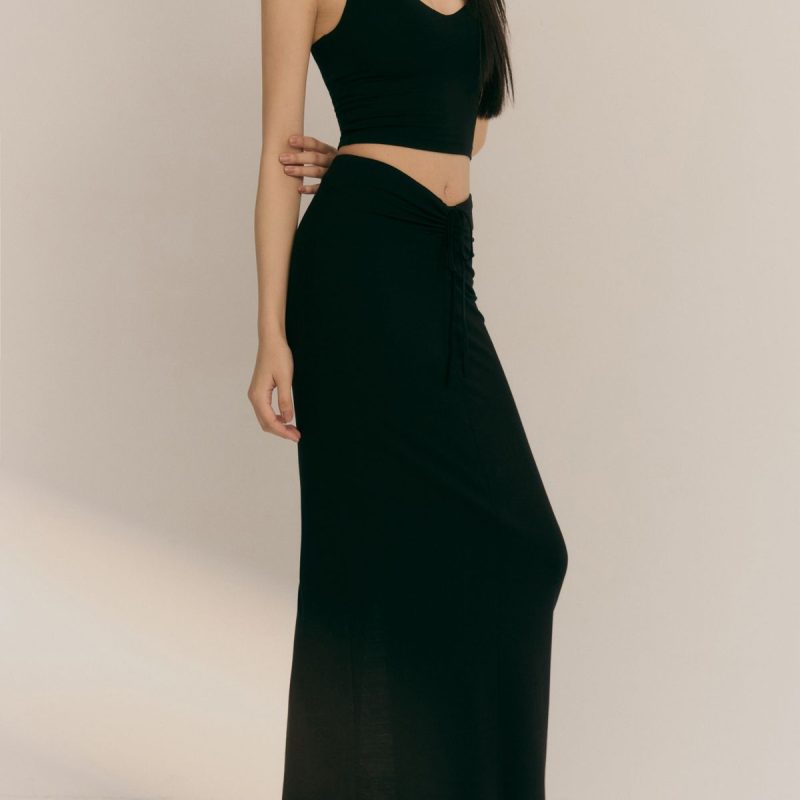 heat++ back slit long skirt (低調辣抽繩後開衩裙)